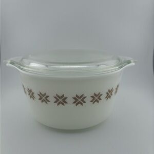 Vintage Pyrex Town and Country 473 Casserole Dish with Lid